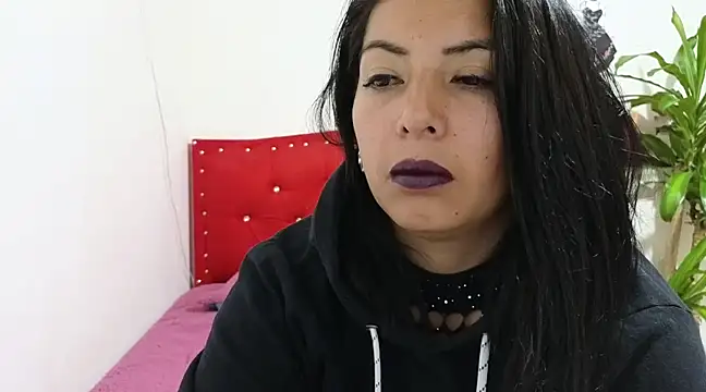 Mariana collins99 online show from February 6, 2025, 8:29 am