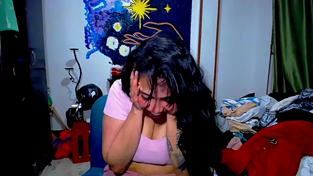 AmaraRoberts420 online show from May 15, 2026, 2:40 am