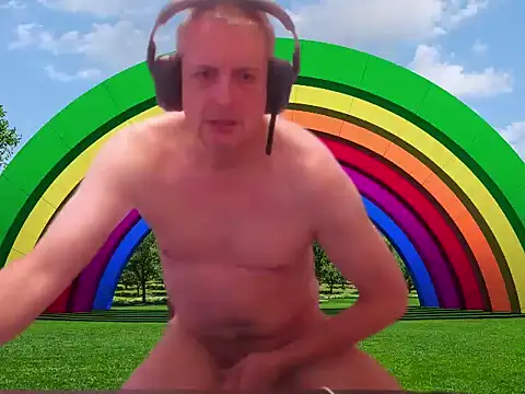 JulioMaximus online show from June 6, 2026, 10:03 pm