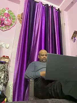 Dick 6inches online show from February 7, 2026, 3:43 am