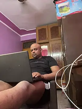 Dick 6inches online show from April 5, 2026, 5:26 am