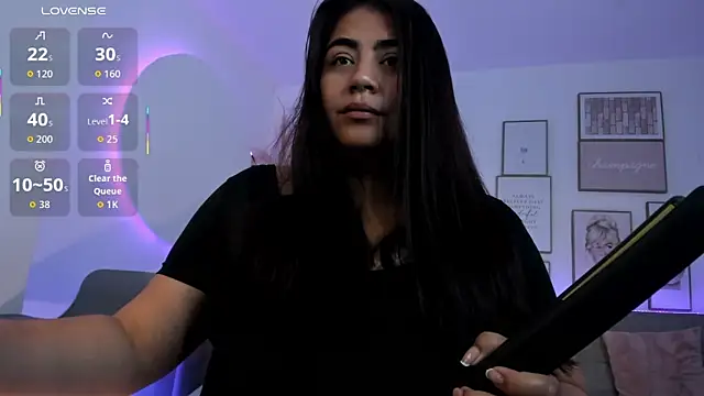 silvia lane online show from October 8, 2025, 7:06 am