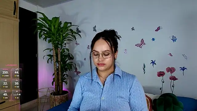 VICTORIABLACK xh online show from April 25, 2026, 9:01 am