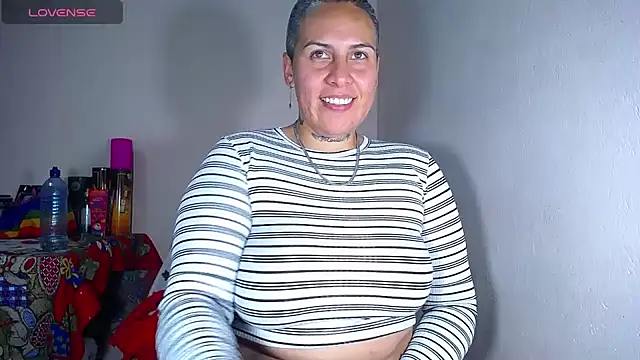 Yessi rousse online show from December 17, 2024, 11:49 pm