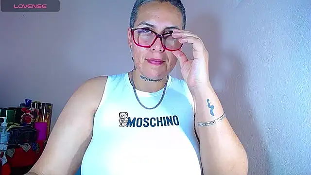 Yessi rousse online show from December 26, 2024, 4:14 pm