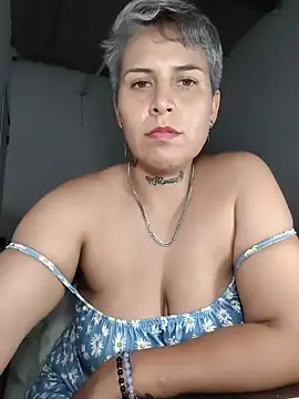 Snapshot of Yessi_rousse chatting on May 16, 2026, 12:29 am Yessi rousse online show from May 16, 2026, 12:29 am
