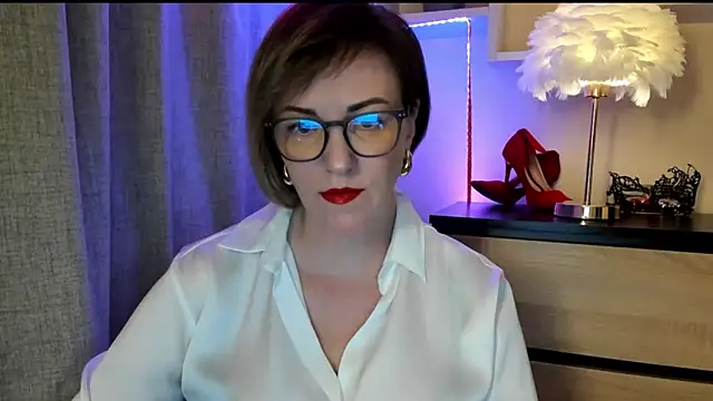 feliziaDesire online show from September 29, 2025, 1:05 pm