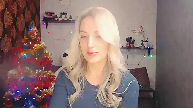 MillaXQueen online show from December 14, 2024, 1:27 pm