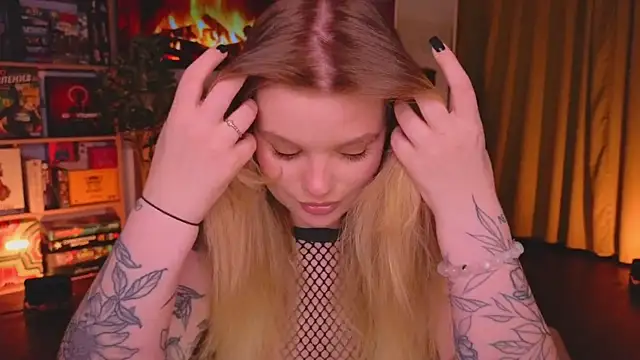 Hottie Jane online show from September 27, 2025, 7:30 pm