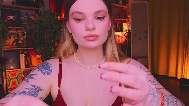 Hottie Jane online show from February 21, 2026, 7:04 pm