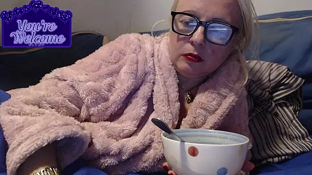 martachatte online show from February 17, 2026, 8:48 pm