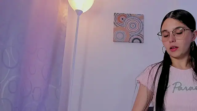 ice grace online show from March 18, 2025, 5:10 pm