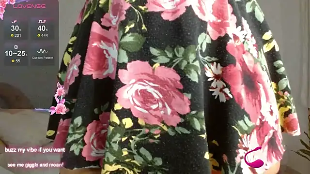 Nayade online show from September 21, 2025, 11:39 pm