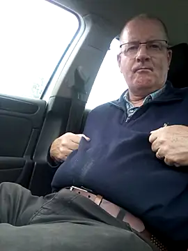 stiffandlubedxh online show from February 7, 2025, 7:40 am