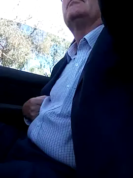 stiffandlubedxh online show from February 12, 2025, 2:03 am