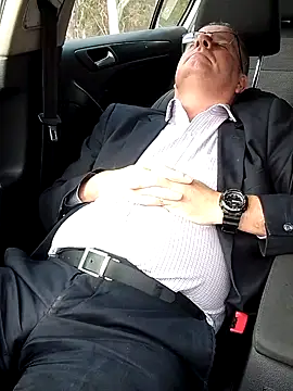 stiffandlubedxh online show from September 17, 2025, 10:44 pm