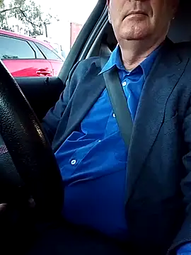 stiffandlubedxh online show from February 11, 2026, 8:14 pm