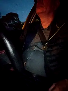 Snapshot of stiffandlubed@xh chatting on April 30, 2026, 7:58 am stiffandlubedxh online show from April 30, 2026, 7:58 am