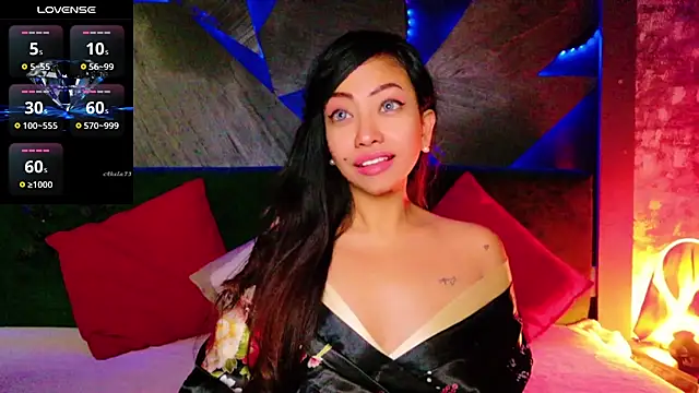 ElyaQuinn online show from December 4, 2025, 7:28 am