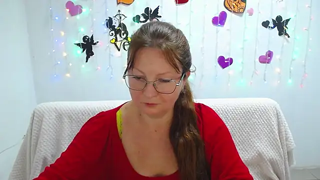 VanessaHotts online show from March 12, 2025, 12:26 pm