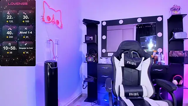 miss kitty online show from January 24, 2025, 1:13 am