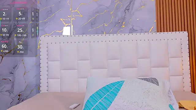 naughty ebonyy online show from November 20, 2025, 2:45 am