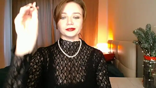 Shadow Passion online show from December 18, 2025, 7:14 am