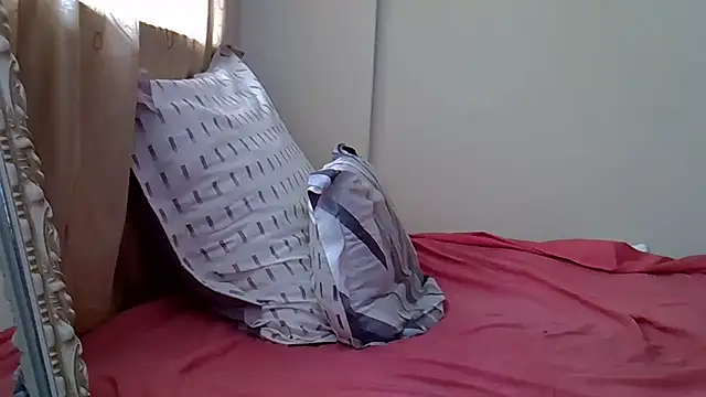 AddictiveAssCurves online show from March 13, 2026, 8:10 am