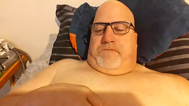 Bigbear0563 online show from March 5, 2025, 3:29 pm