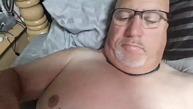 Bigbear0563 online show from October 14, 2025, 3:57 pm