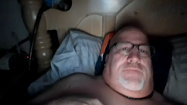 Bigbear0563 online show from January 18, 2026, 7:34 am