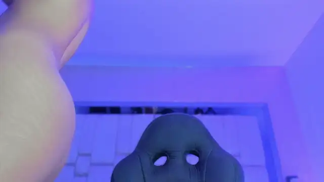 Emmily Savage online show from October 2, 2025, 11:39 am