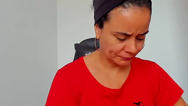 Sami Hotie1 online show from February 25, 2026, 9:35 pm