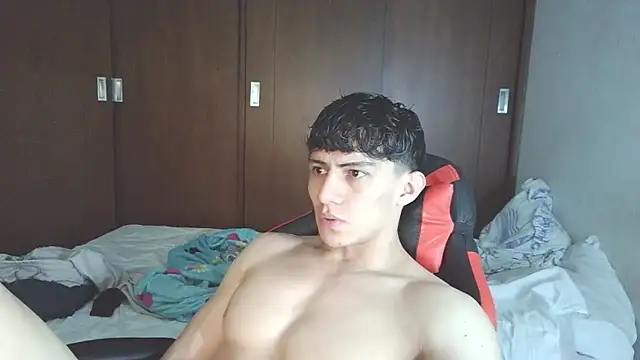 aresholland online show from November 17, 2025, 2:17 am