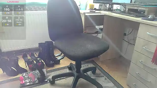 SissyLunaCD online show from March 20, 2025, 3:25 pm