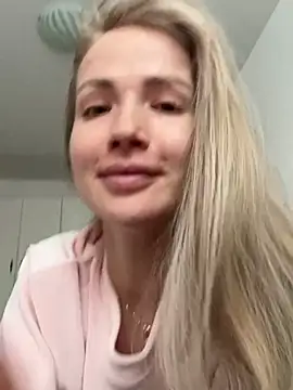 Miya Nika online show from March 11, 2025, 12:28 pm