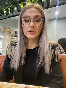 Snapshot of IsabellaDeRosa chatting on December 26, 2024, 11:43 am IsabellaDeRosa online show from December 26, 2024, 11:43 am