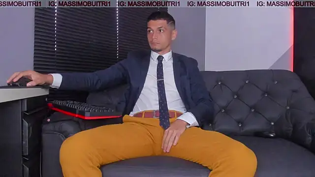 massimo g online show from November 25, 2025, 2:28 pm