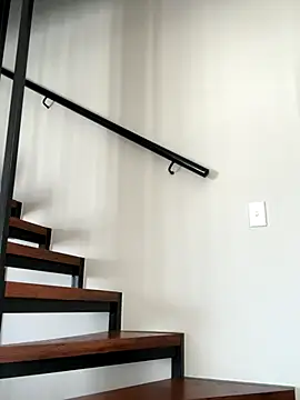 Snapshot of BedroomBullyX5 chatting on January 6, 2026, 7:45 am BedroomBullyX5 online show from January 6, 2026, 7:45 am