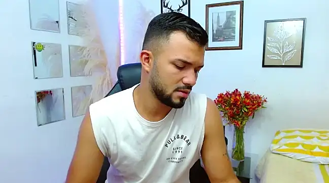 mathew vidal1 online show from February 7, 2025, 1:04 am