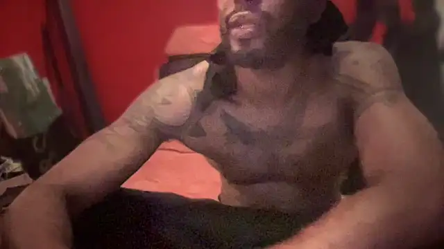 Snapshot of BADDIEBENJI chatting on December 10, 2024, 1:32 am BADDIEBENJI online show from December 10, 2024, 1:32 am