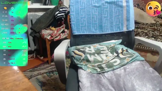 sweetbbabe online show from November 26, 2025, 3:46 pm