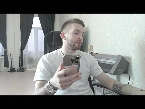 Marselle Laker online show from November 28, 2025, 11:35 am