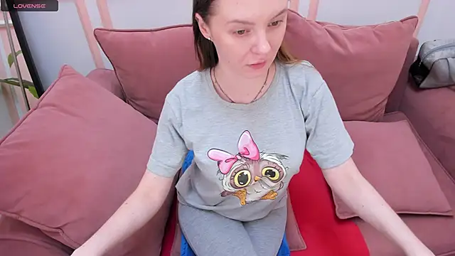 JannaVerdi  online show from September 24, 2025, 6:28 am