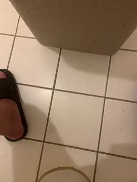 Snapshot of luay187 chatting on March 6, 2026, 2:41 am luay187 online show from March 6, 2026, 2:41 am