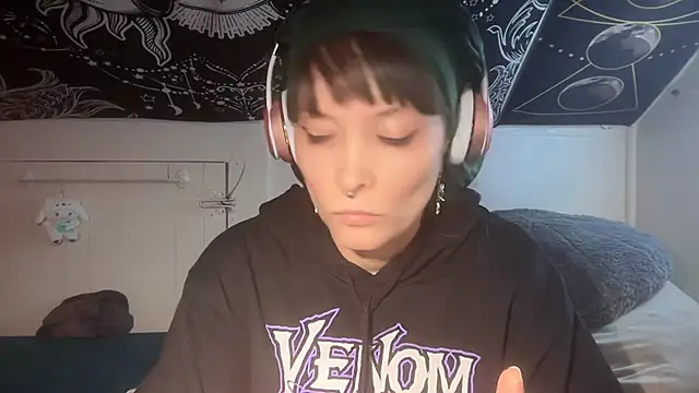 FRRANNKIE online show from February 3, 2025, 3:06 pm