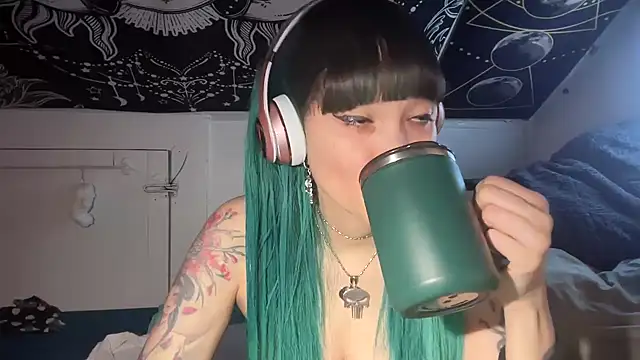 FRRANNKIE online show from February 5, 2025, 2:16 pm