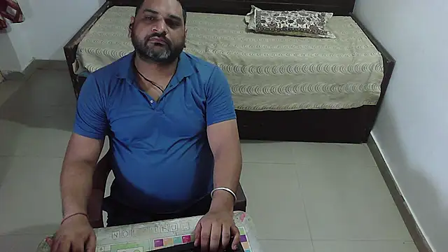 rentarob online show from April 15, 2026, 7:58 pm