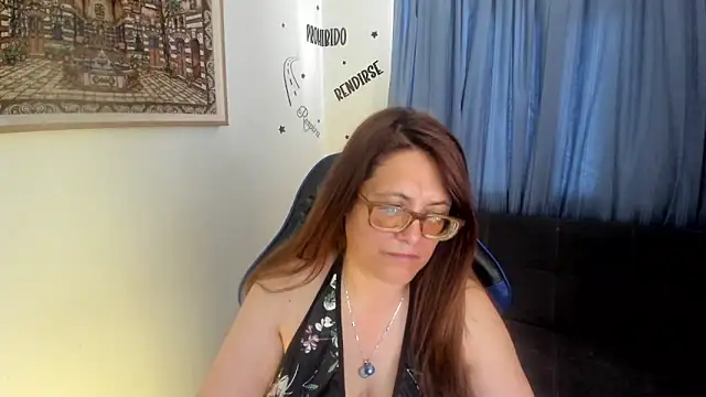 Snapshot of Ivette_Shaira chatting on June 28, 2026, 6:36 pm Ivette Shaira online show from June 28, 2026, 6:36 pm