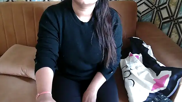 Snapshot of shivi_moto chatting on February 23, 2025, 6:39 am shivi moto online show from February 23, 2025, 6:39 am